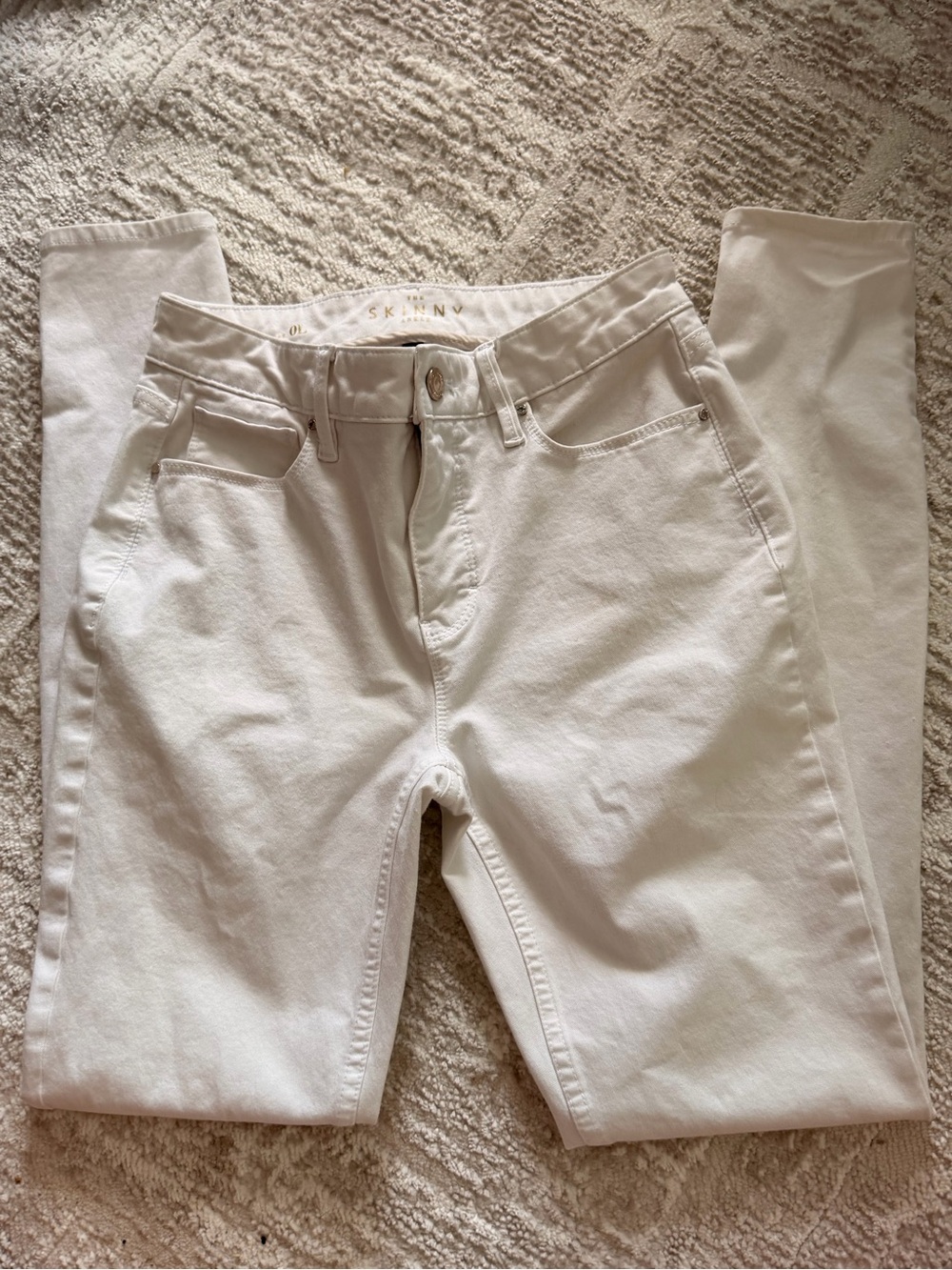 White House Black Market White Skinny Jeans